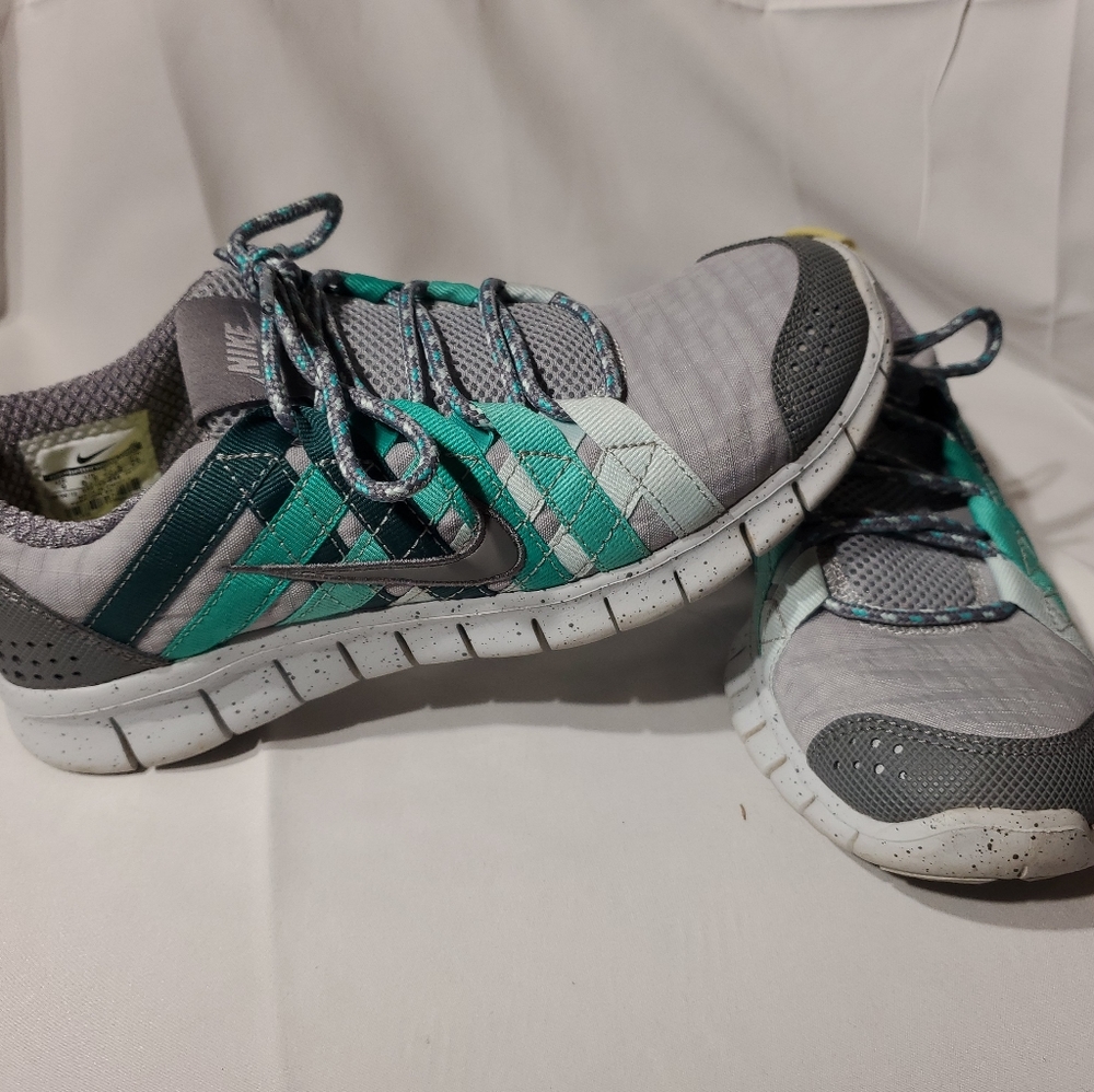 Womens nike size 9